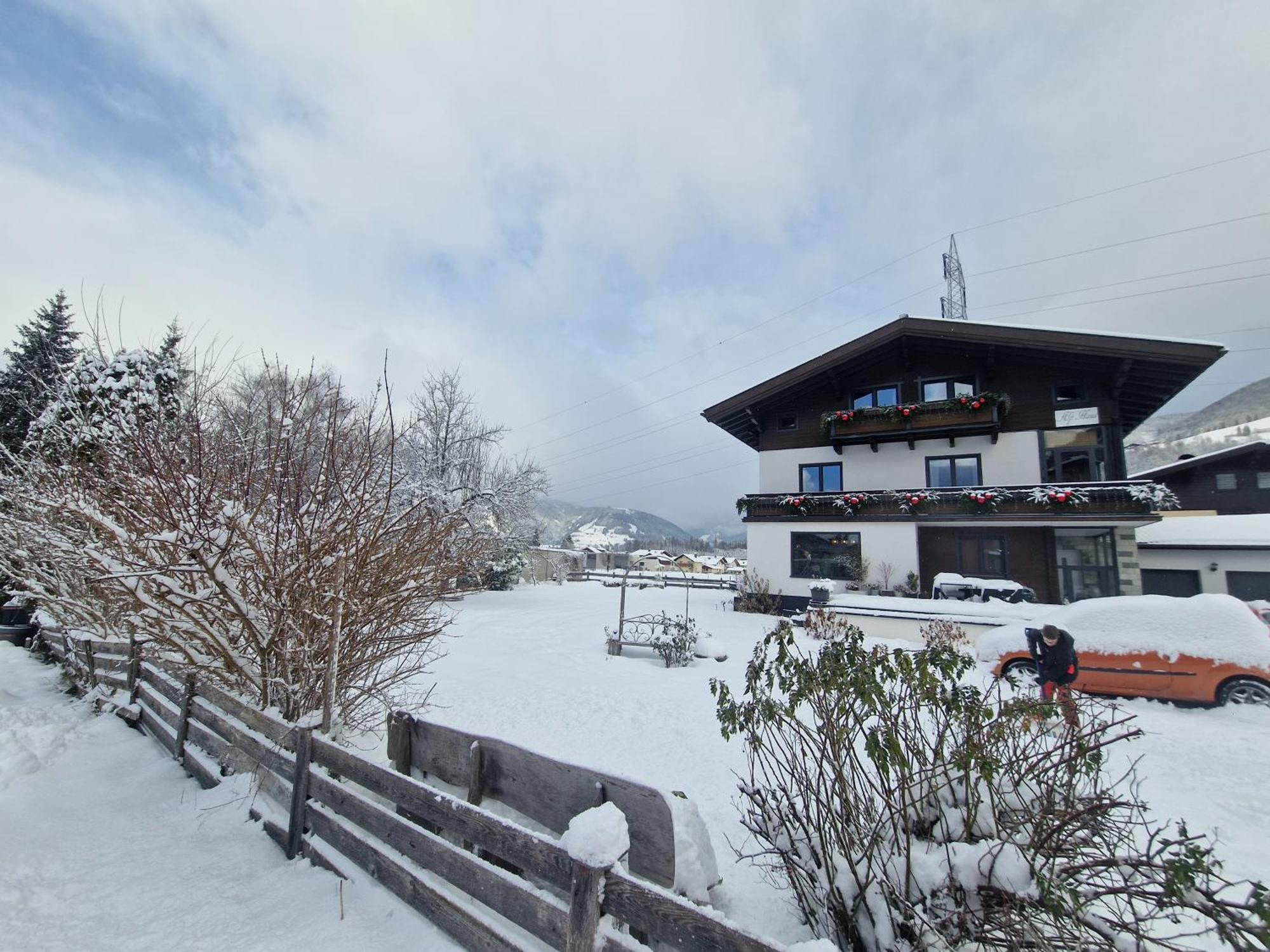 Alp Haus Grossglockner Apartment Bruck an der Grossglocknerstrasse Exterior photo